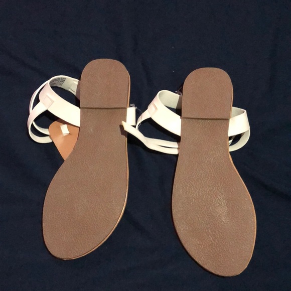 Sandals - Picture 2 of 4